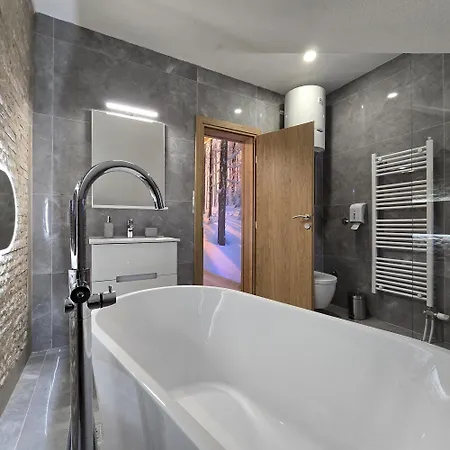 住宿加早餐酒店 Trebevicki Raj 1 *